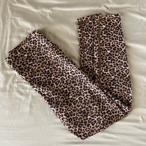 American Eagle Cheetah Leggings Size M